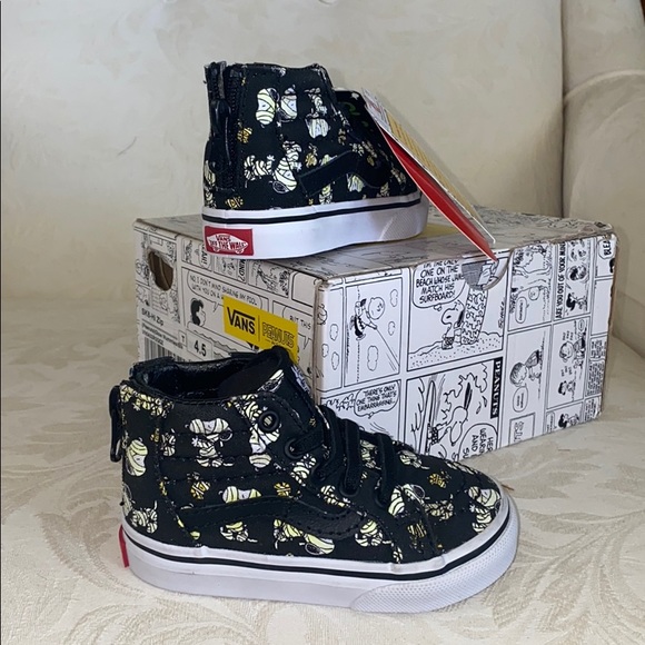 Vans Peanuts Snoopy Glow Mummies 4.5 - Picture 2 of 2
